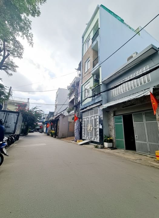 Nhà riêng Quận Tân Phú 68m² - Ô tô vào tận nhà!