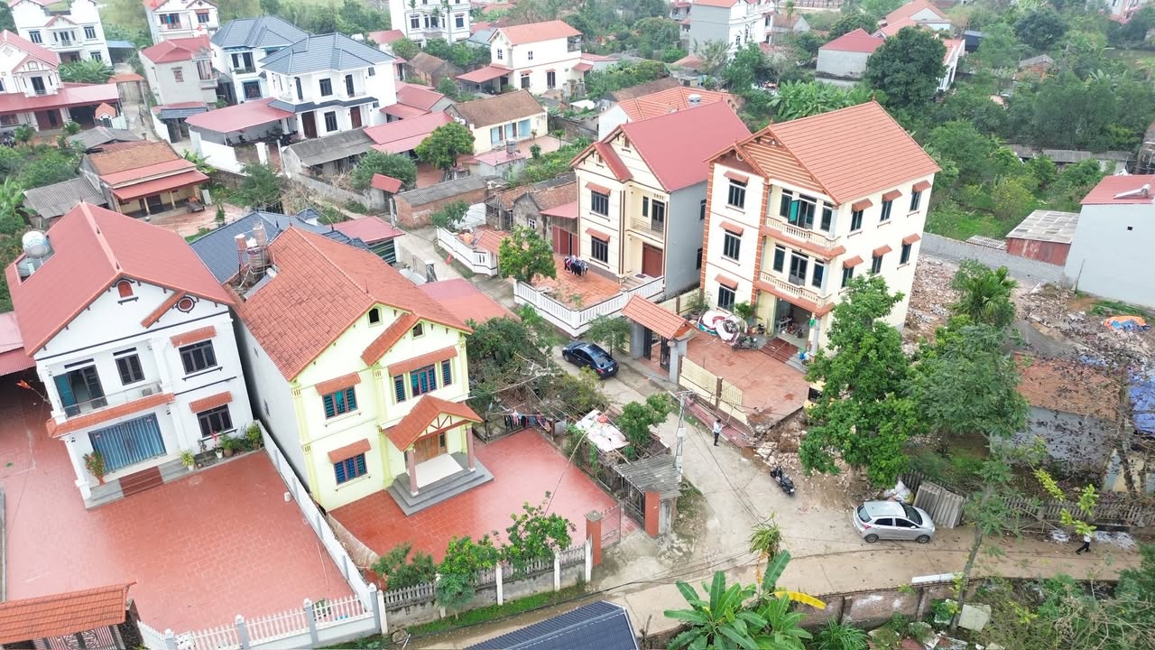 Bán Đất Lý Viên 268m² Sẵn Nhà 3 Tầng - Gần KCN & TL295