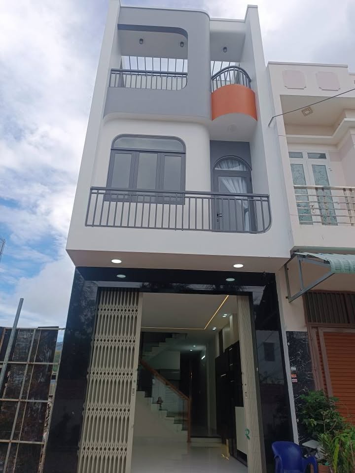 Nhà Phố Nguyễn Địa Lô, Quy Nhơn 65m² - Mặt tiền kinh doanh đắc địa!