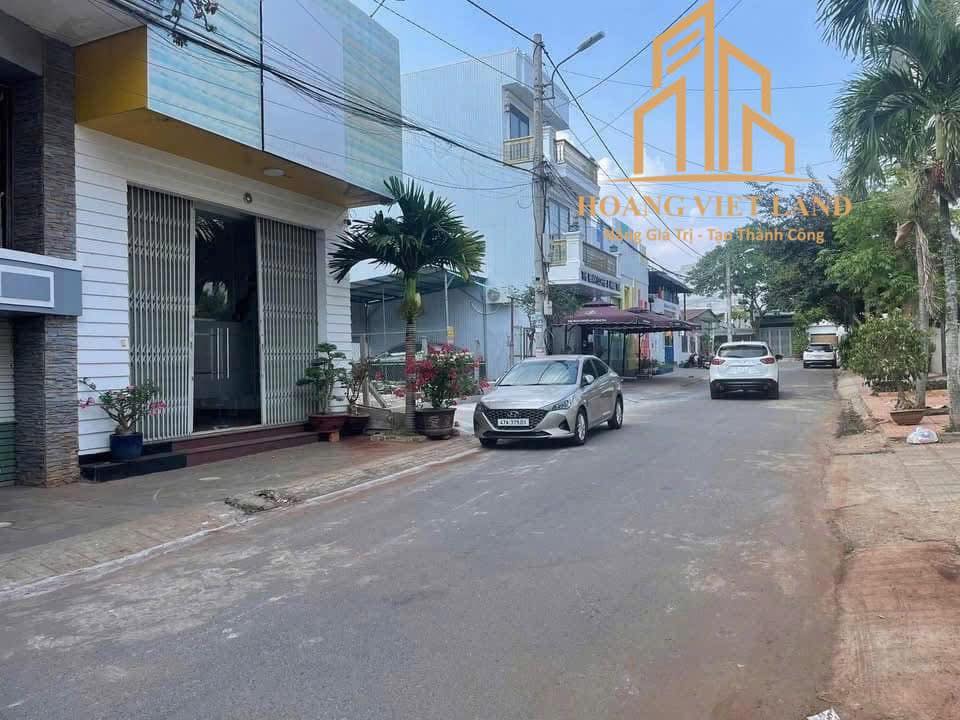 Nhà Tôn Đức Thắng BMT 82m² giá 7.9 tỷ - Sổ hồng sẵn, kinh doanh ngay!