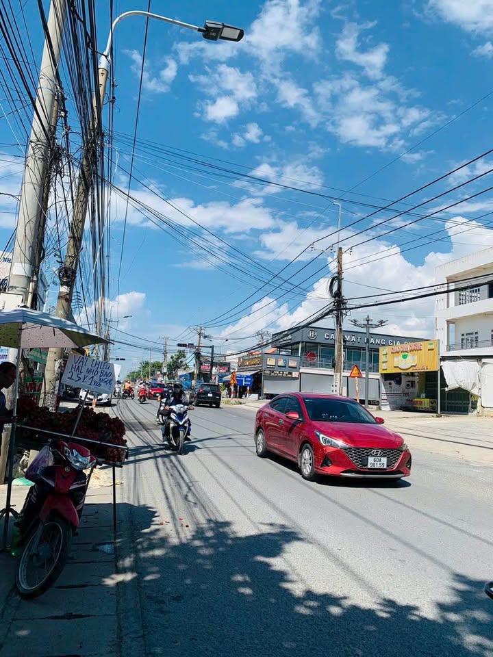 Nhà Mặt Tiền Phước Thiền, Nhơn Trạch 10 Triệu/Tháng - Mặt Tiền Kinh Doanh