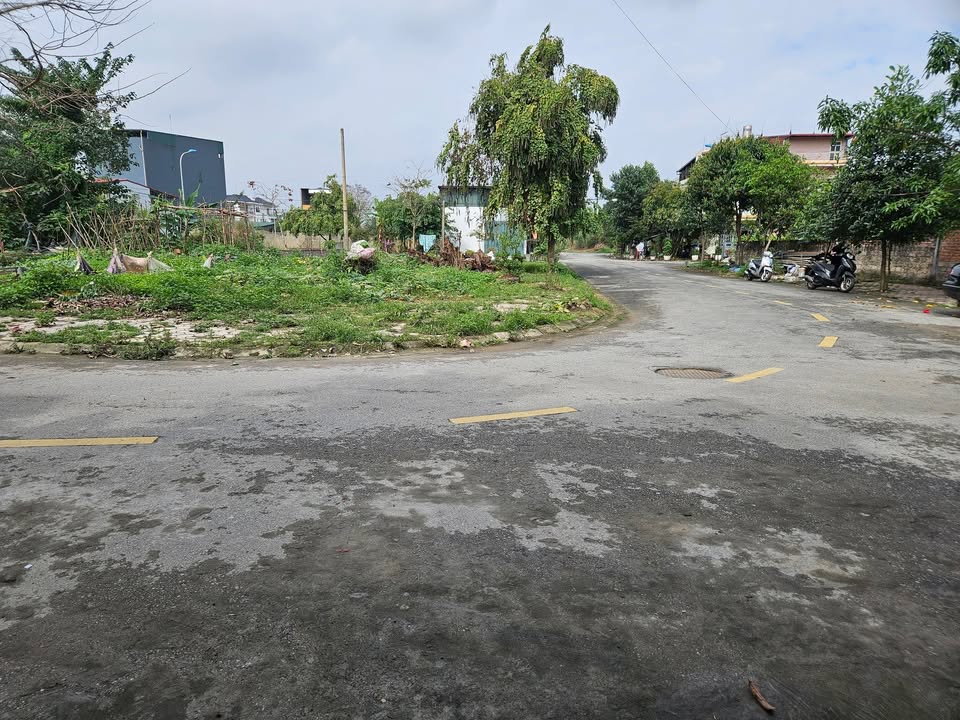 Đất nền góc 2 mặt tiền Vũ Thê Lang, Việt Trì - 136m² - 6 tỷ
