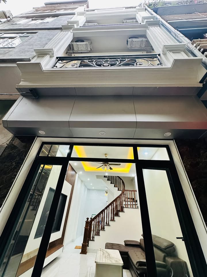 Nhà riêng Phùng Hưng Hà Đông 37m² - Sẵn sàng ở ngay!