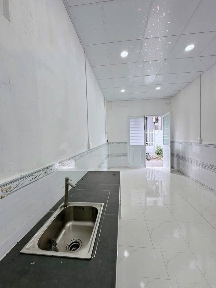 Nhà nguyên căn Hẻm Phùng Hưng, Rạch Giá 30m² - Ô tô vào tận nhà!