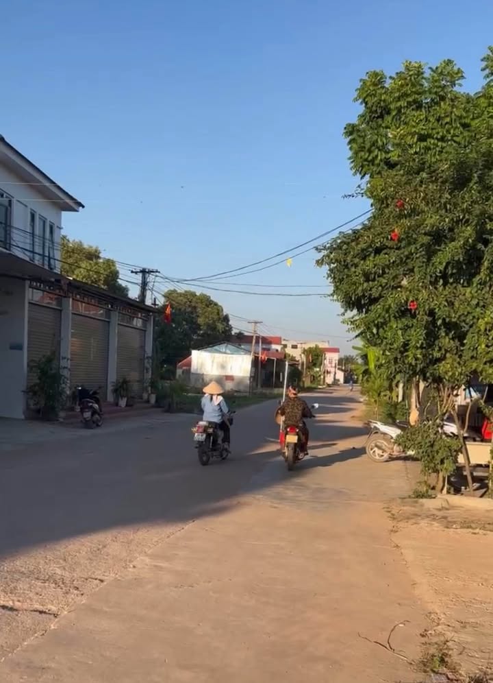 Đất nền Tân Đức, Phú Bình 100m² - Đường to ô tô, Sổ đỏ sẵn sàng