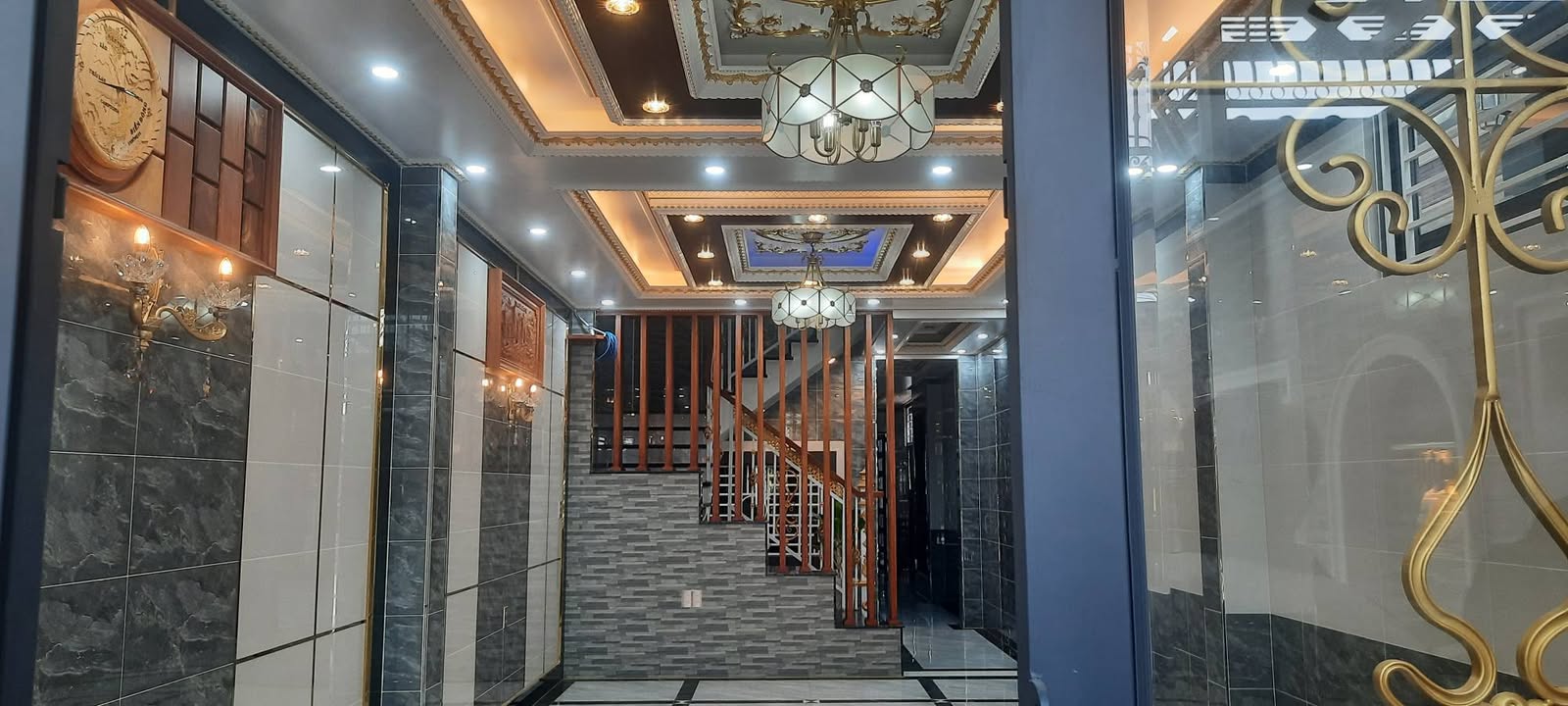 Nhà Mặt Tiền Văn Tấn Bảy Cao Lãnh, 100m², 6PN, 3 Tỷ - Phong Cách Cổ Điển Sang Trọng