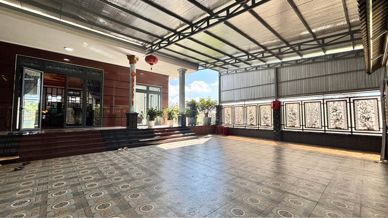 Nhà Phường 2 Bảo Lộc - 700m² Mặt Tiền Lớn, View Đồi Như Đà Lạt, Giá 7.5 Tỷ