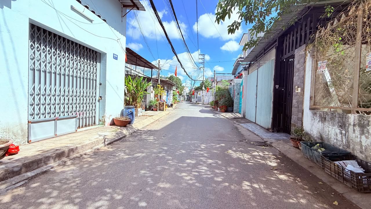 Nhà Riêng Đường Số 8, Thủ Đức 100m² - Ô tô vào tận nhà!