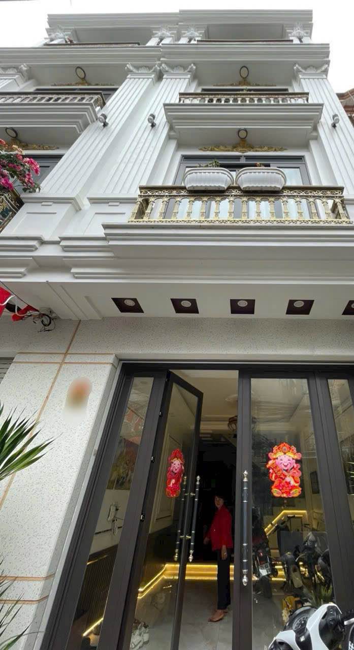 Nhà 56m² 4 tầng, 4PN, Gara ô tô nhỏ tại Hoàng Minh Thảo, Hải Phòng - Giá 5.6 tỷ