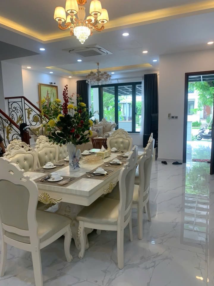 Townhouse Ninesouth Phước Kiển 122m² giá 30tr - Cho thuê ngay