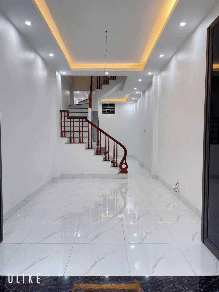 Nhà riêng 3 tầng Hùng Vương, Thái Bình 3.5 triệu - Giá tốt hiếm có!