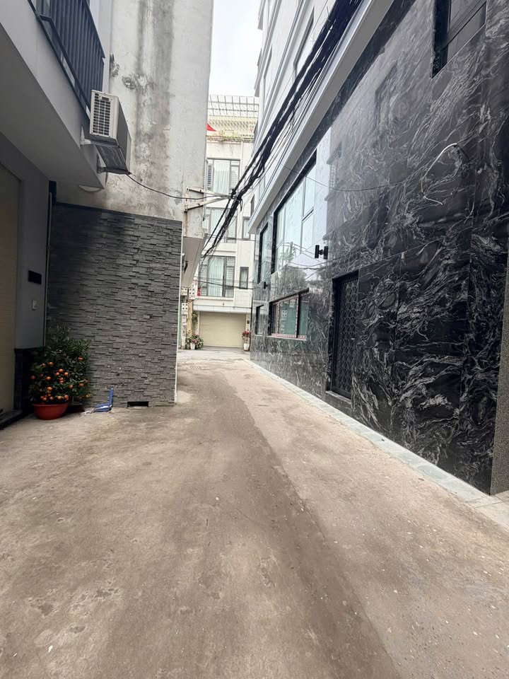 Nhà phố Ngọc Thụy Long Biên 50m² 14 tỷ - Mặt tiền kinh doanh đắc địa!