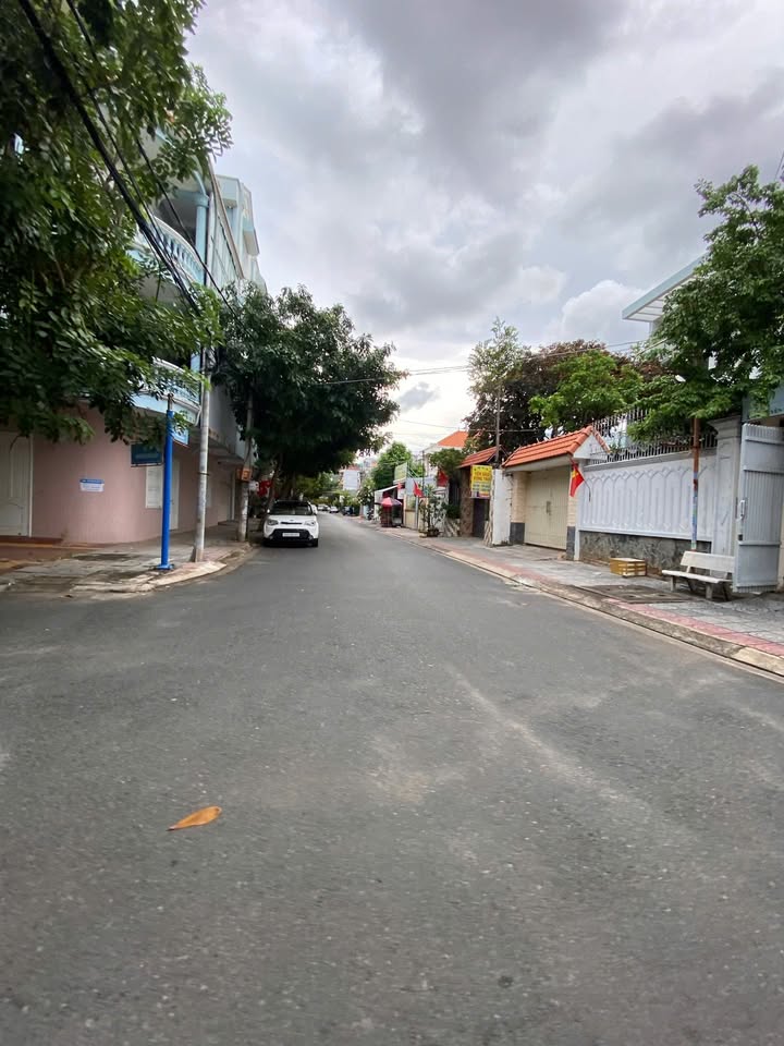 Biệt thự Nguyễn Hữu Cầu 158m² - Vị trí đắc địa, pháp lý chuẩn!