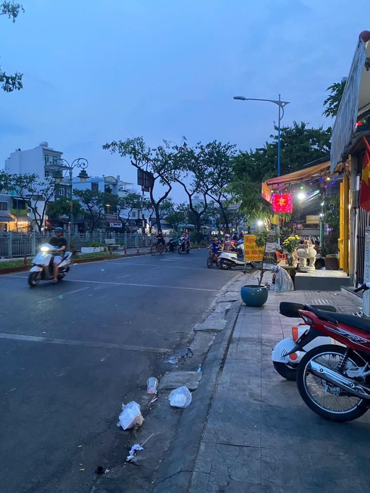 Bán Nhà Hẻm Xe Hơi Phường 1, Quận 6 - 40m², Giá 4.5-5 Tỷ