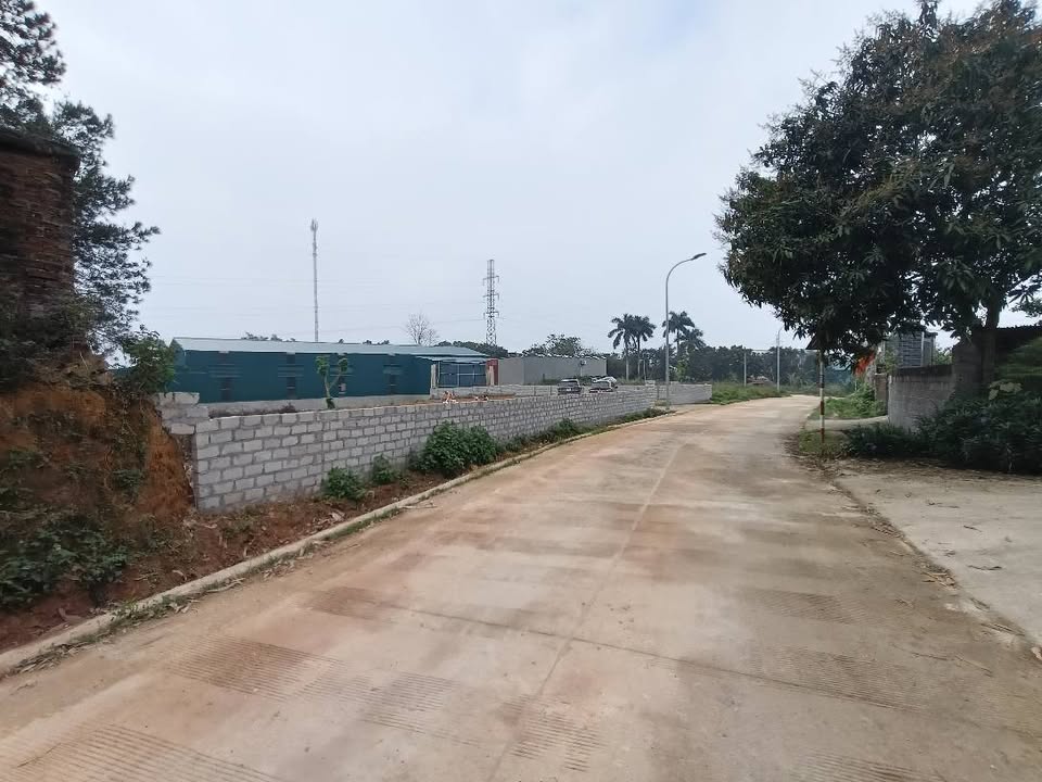 Đất nền Hòa Sơn, Chương Mỹ 2000m² - Đường to ô tô, xe công vào tận nơi!