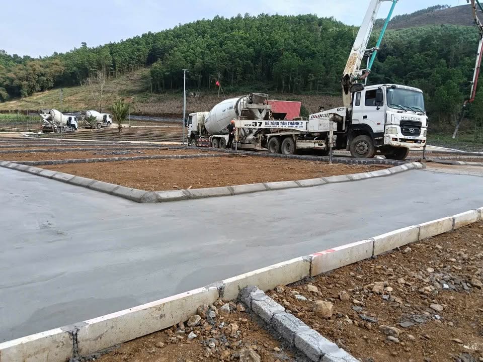 Đất nền Thạch Quảng 100m² - Sổ đỏ riêng, gần Hồ Đồng Múc