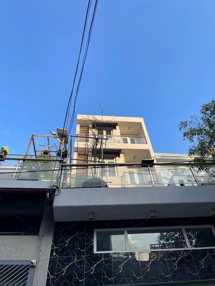 Nhà 3 Lầu Hẻm 6m Bình Hưng Hoà A, 7PN - Giá 15 Triệu/Tháng