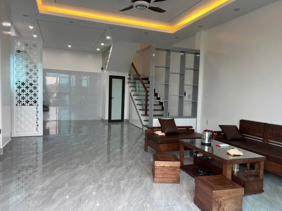 Nhà 3 Tầng Trần Thành Ngọ 47m² – Ô tô vào tận nhà, sẵn sàng ở ngay!