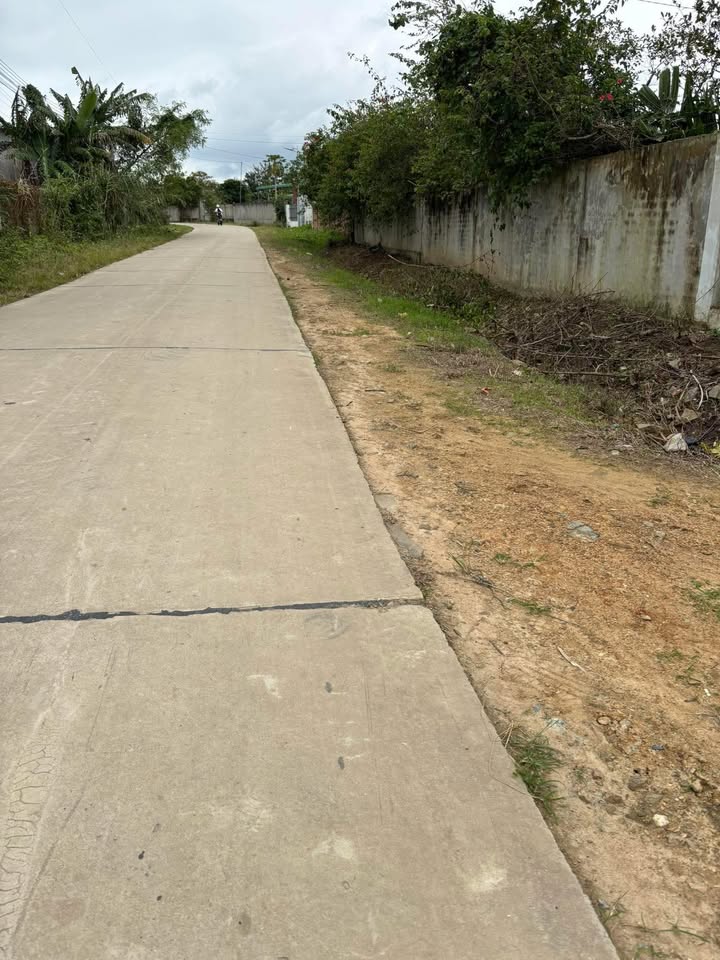 Đất nền Ea Păl 270m² giá 360 triệu - Đường to ô tô, sổ đỏ sẵn sàng!