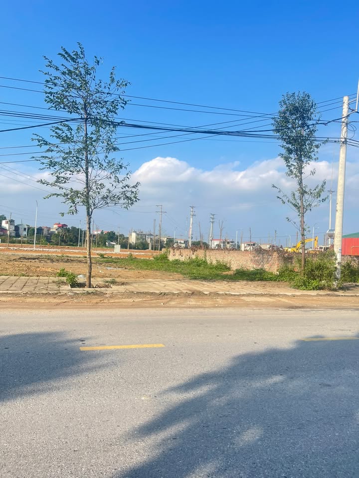 Đất Vĩnh Yên 100m² giá 3 tỷ - Sổ đỏ chính chủ, sang tên ngay!