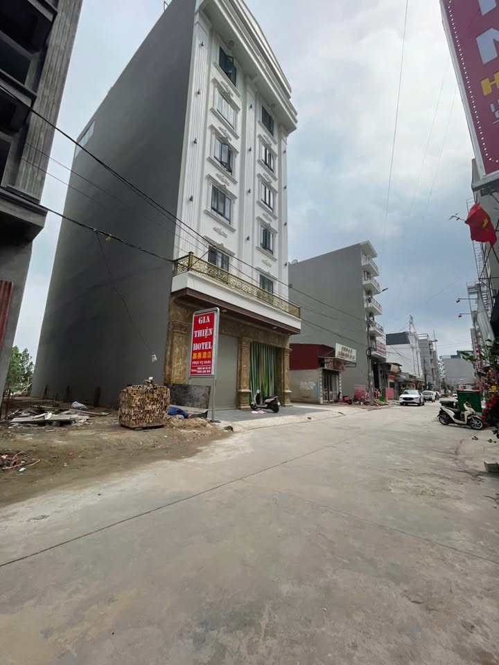 Khách sạn 7 tầng 36 phòng - 250m² - Kinh doanh 200tr/tháng - Xã Thái Đào, Lạng Giang