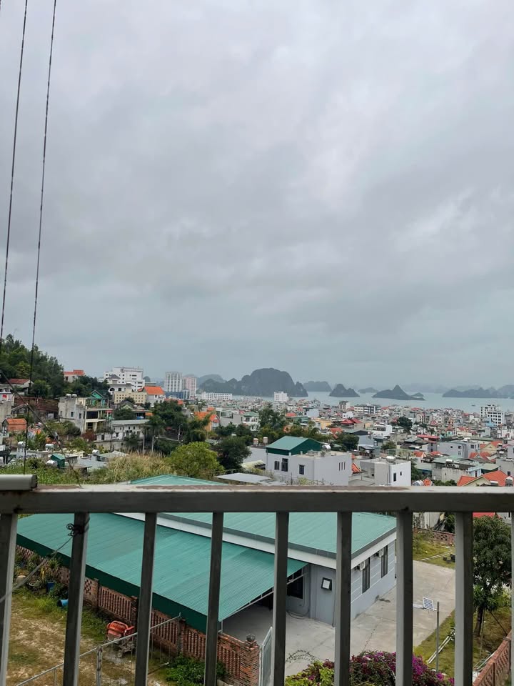 Căn hộ chung cư đồi T5 Hạ Long 76m² - View đẹp hướng biển!