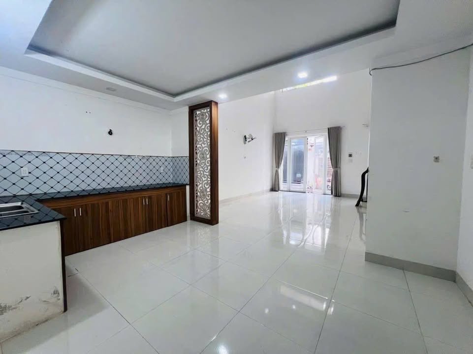 Nhà Hẻm Nguyễn Trãi, BMT - 130m² Giá 7 Triệu, Kinh Doanh Online