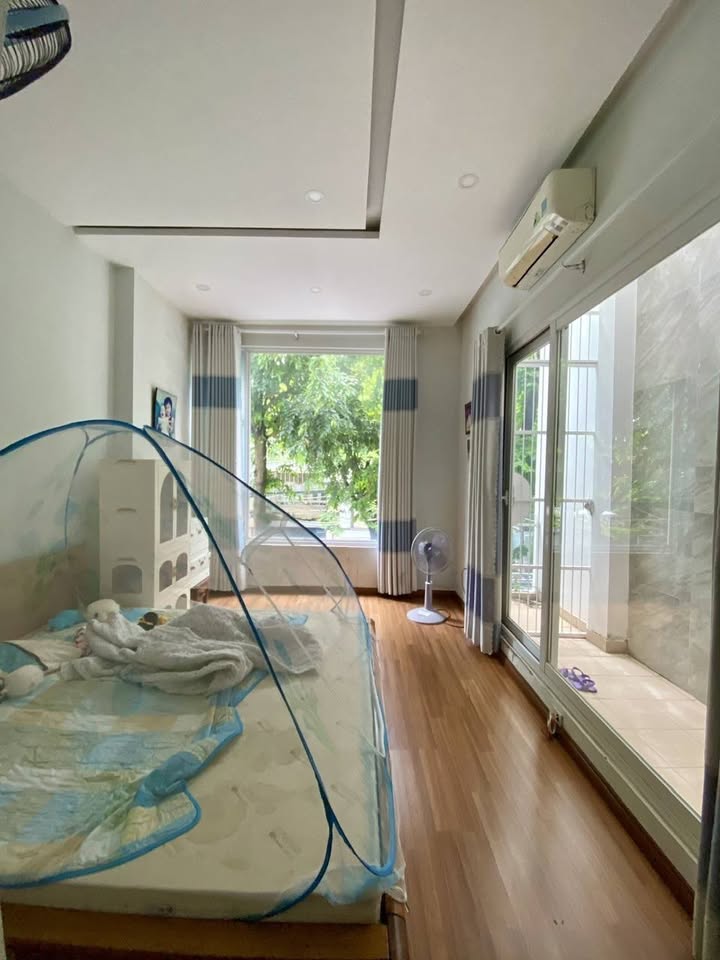 Nhà Phố Hàn Thuyên, Hải Châu 75m² giá 11 tỷ - Mặt tiền kinh doanh đắc địa!