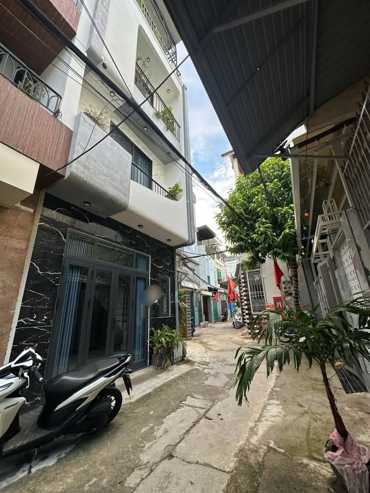 Nhà riêng 52m² Hải Châu, Đà Nẵng – Ô tô vào tận nhà, giá 5.2 tỷ