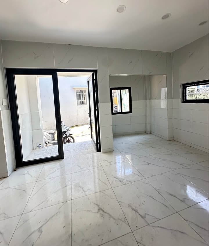 Nhà riêng Nguyễn Tất Thành, Thanh Khê 55m² - Vị trí đẹp, vài bước ra biển!