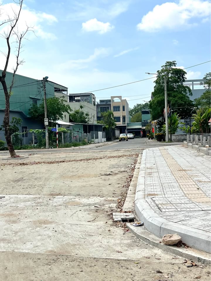 Đất nền Phan Văn Nguyên Đà Nẵng 110m² - Sổ hồng chính chủ, đường ô tô rộng!