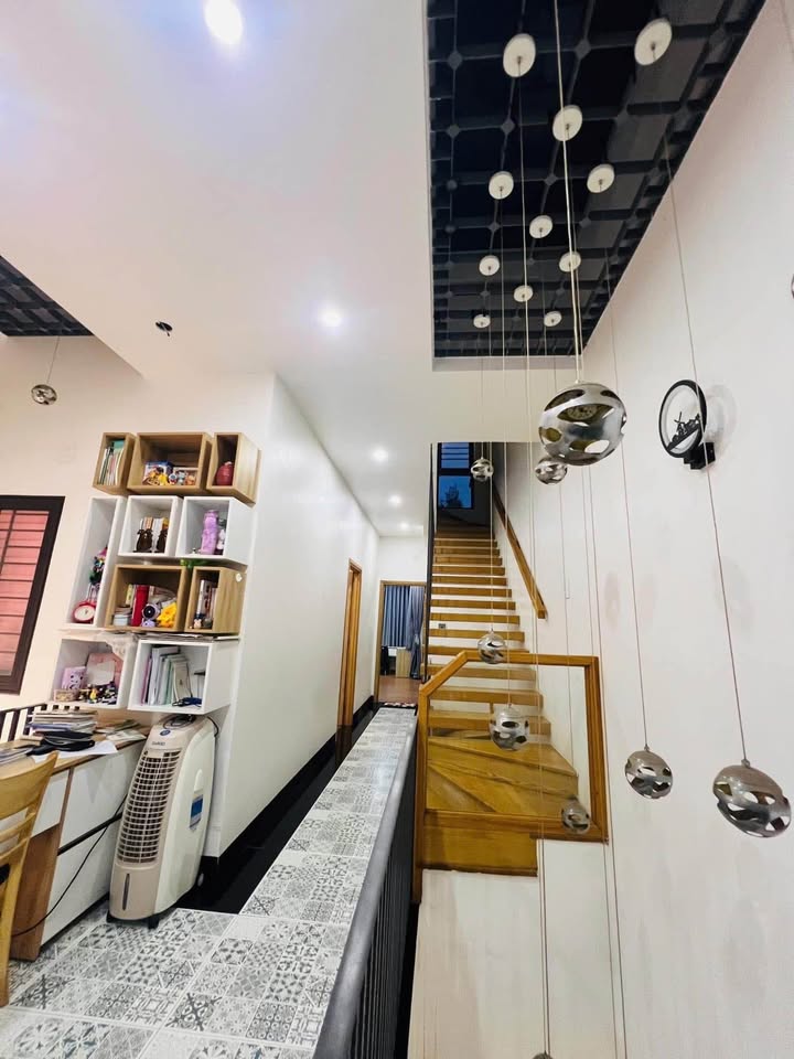 Nhà 3 Tầng Nguyễn Đình Chiểu 85m² - Full Nội Thất, Sẵn Sàng Ở Ngay!