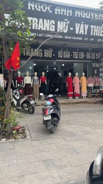 Bán Đất Tặng Nhà Mặt Tiền Lạc Long Quân, Vĩnh Yên - Kinh Doanh Sầm Uất