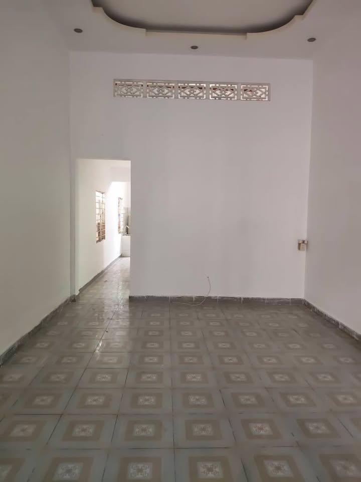 Nhà riêng Phường Thắng Nhất 90m² giá 5 triệu - Ô tô vào tận nhà!