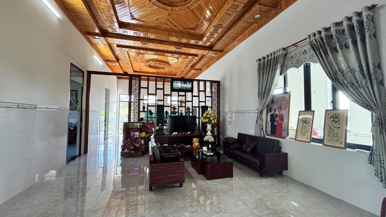 Nhà Phường 2 Bảo Lộc 400m² - Giá tốt hiếm có, view đẹp!