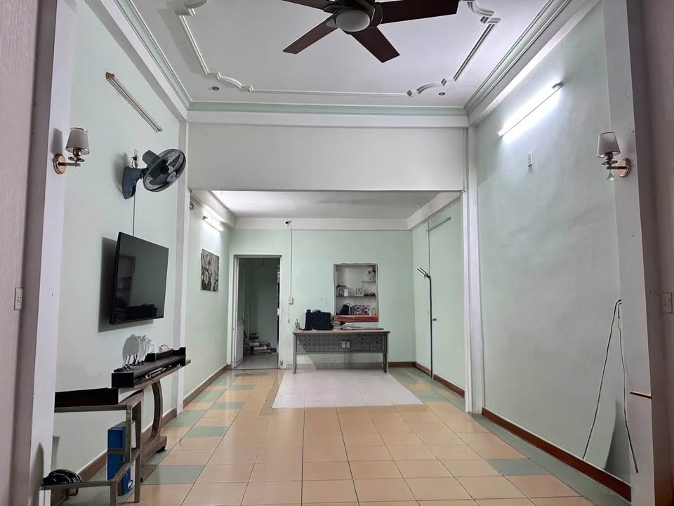 Nhà Riêng Hòa Cường, Đà Nẵng 76.8m² - Ô tô vào tận nhà, sổ hồng sẵn sàng!