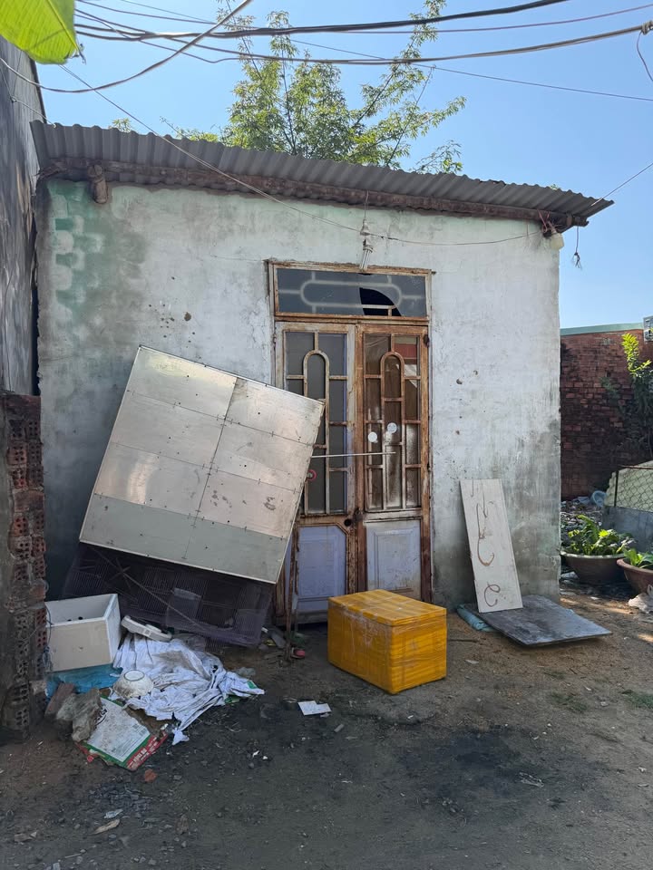 Đất nền Điện Bàn 50m² sổ đỏ chính chủ – Tặng nhà cũ, giá 1.79 tỷ!