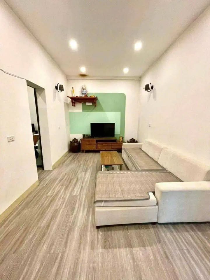 Nhà 79m² Ngõ Lương Thế Vinh, Nam Định - 3PN, Sổ Hồng, Giá 1.45 Tỷ