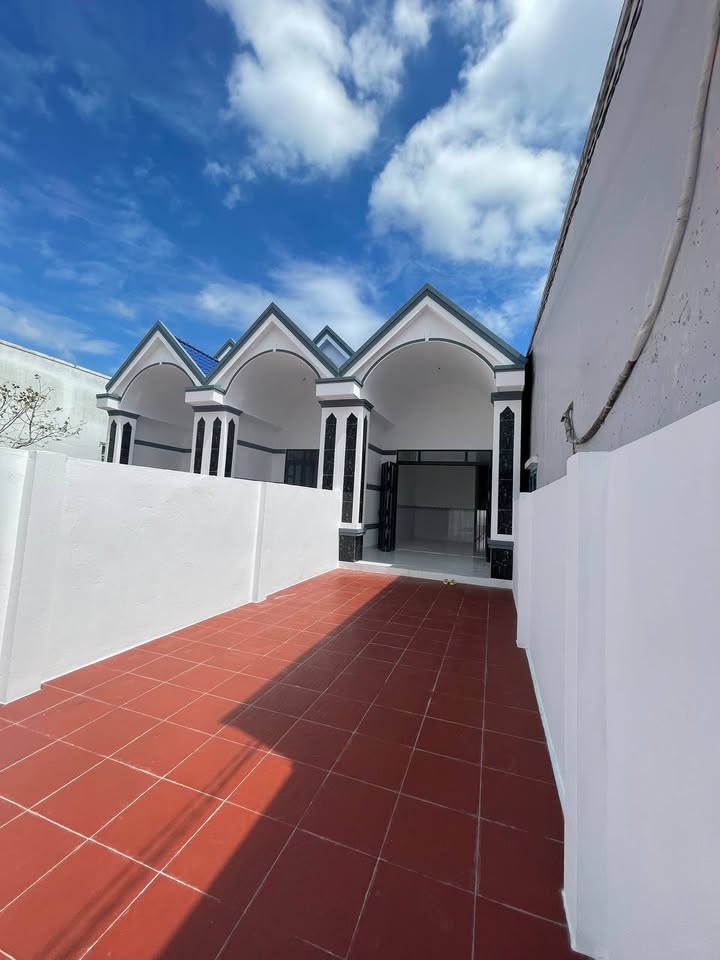 Nhà 200m² Thổ Cư Mỹ Lộc - Sổ Hồng Riêng, Giá 2.35 Tỷ