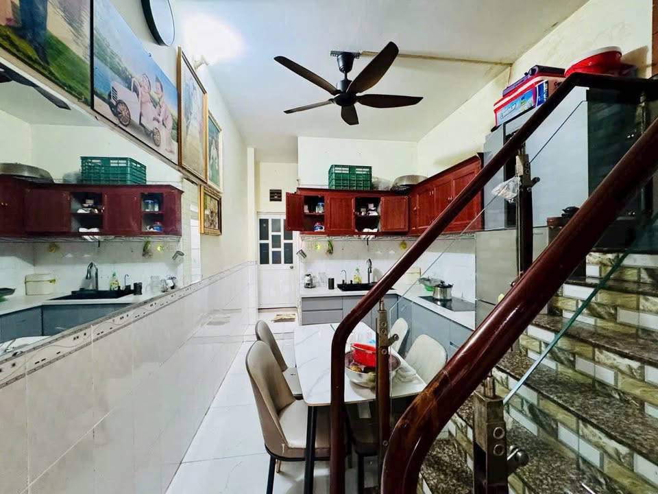 Nhà 3 Tầng P. Trường Thọ 56m² - Ô tô vào tận nhà!