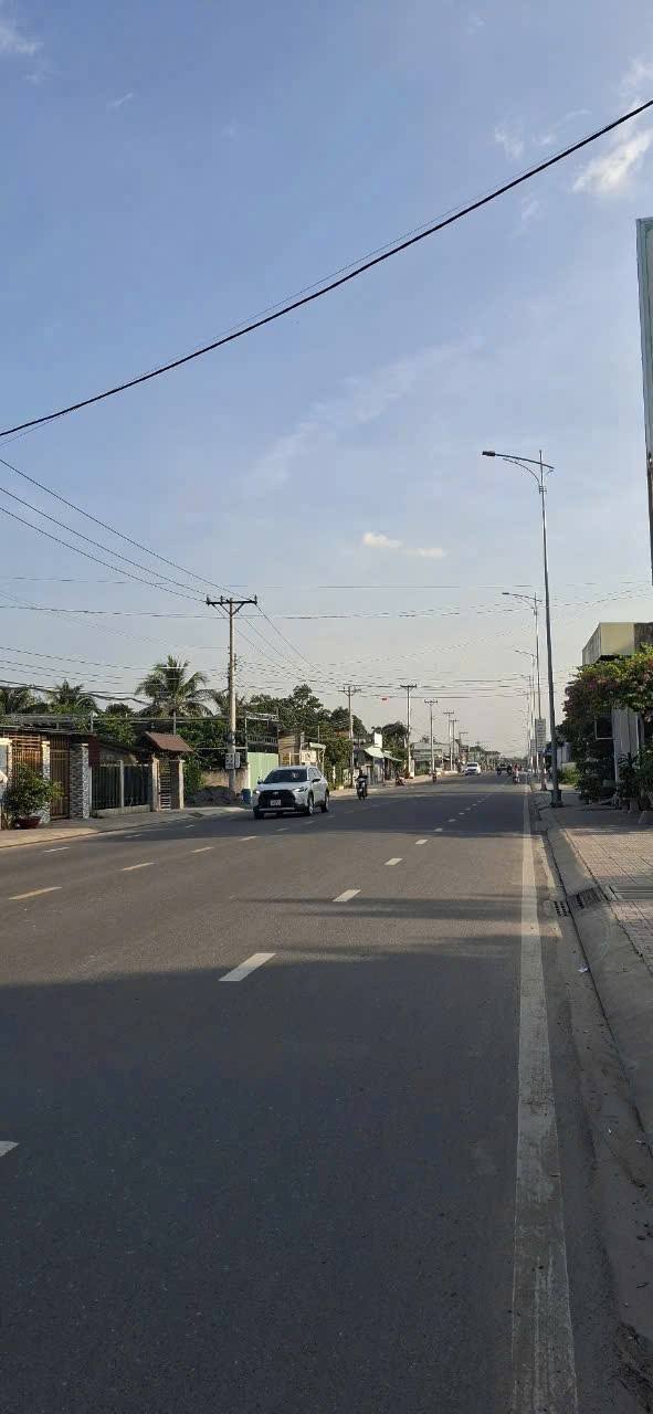 Nhà phố Nguyễn Chí Thanh Quận 5, 141m², 8.5 tỷ - Mặt tiền kinh doanh đắc địa!