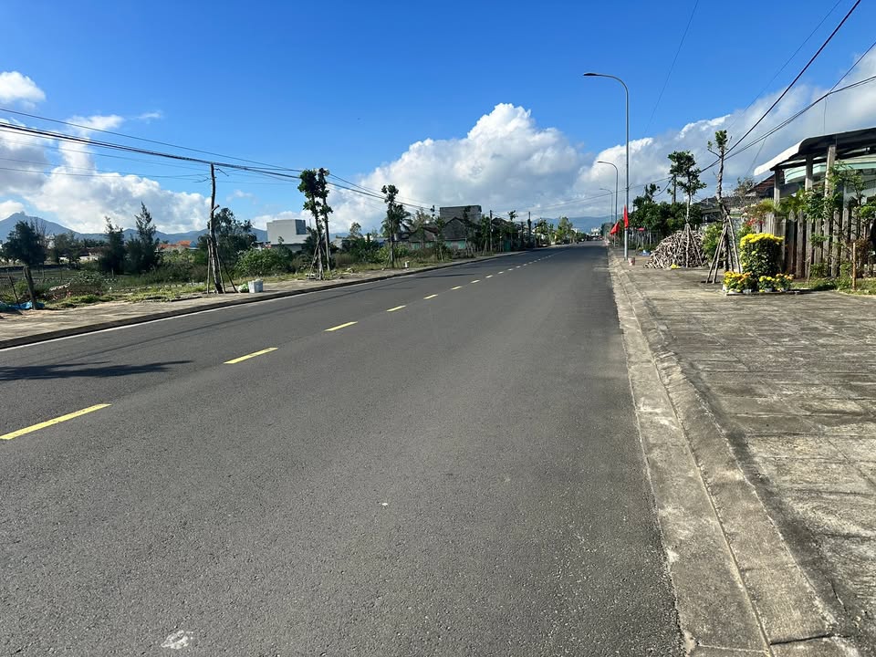 Đất nền Nguyễn Văn Linh Buôn Hồ 179m² - Đường to ô tô!