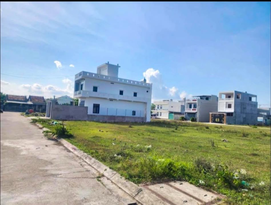 Đất nền Khu Qui hậu Phú Hoà 135m² - Sổ đỏ chính chủ, đường ô tô!