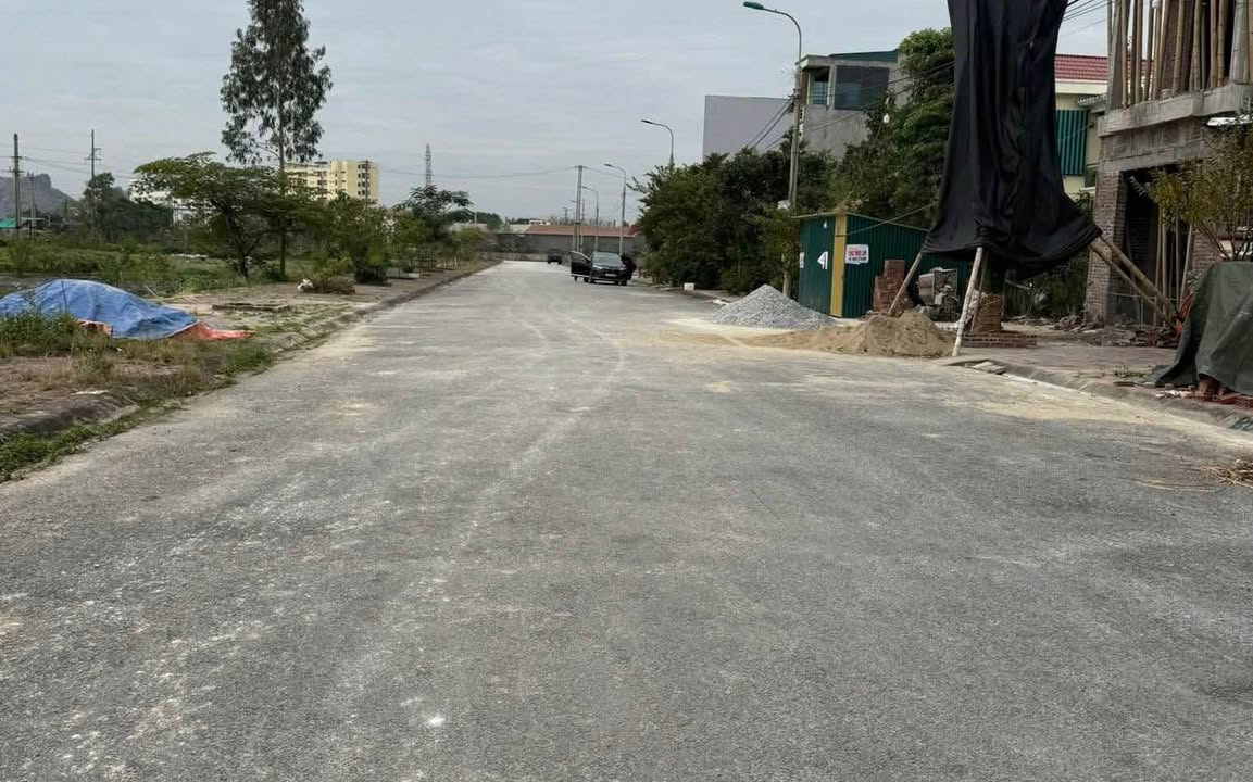 Bán Đất Đông Lĩnh 100m² - Sổ Đỏ Sẵn Sàng Giao Dịch Gần BV Phúc Thịnh