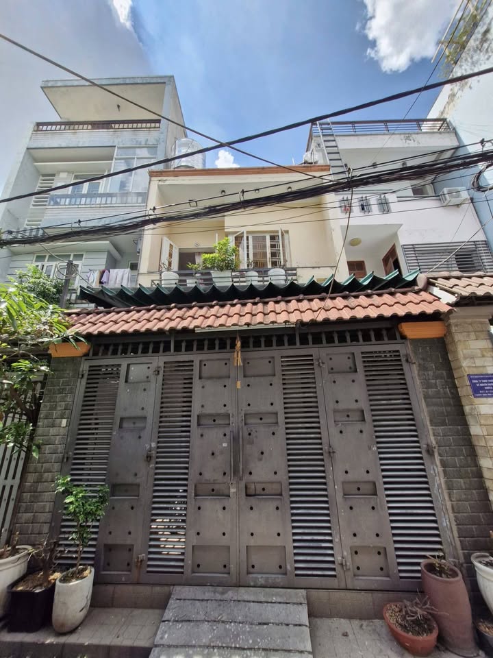 Nhà cho thuê Gò Vấp 110m² 13 triệu/tháng - Hẻm ô tô vào tận nhà!