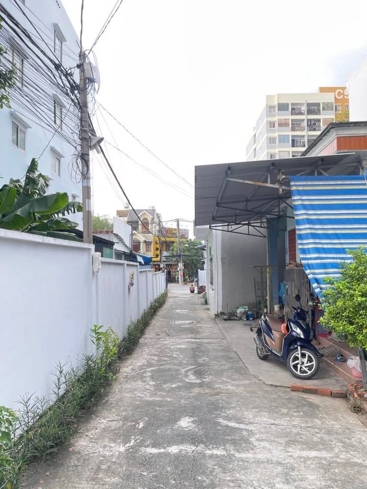 Đất nền hẻm Man Thiện, Quận 9 70.7m² - Sổ đỏ chính chủ!