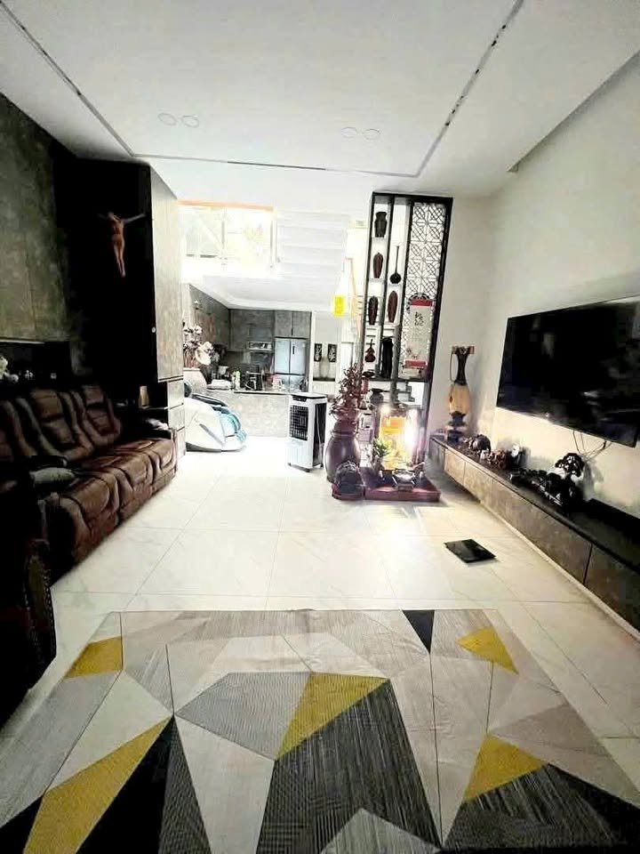 Nhà phố Mỹ Phước 2 Bến Cát 150m² giá 5.3 tỷ - Sẵn sàng ở ngay!