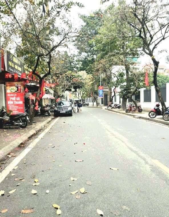 Tòa Văn Phòng 6 Tầng Hoàng Cầu, Đống Đa - 80m² Kinh Doanh Đắc Lợi