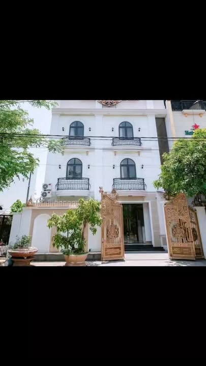 Khách sạn 190m² Cẩm Nam, Hội An - Dòng tiền 21 phòng, giá tốt