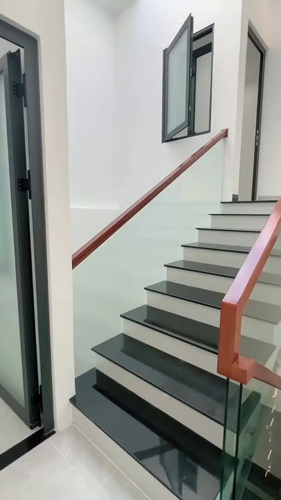 Nhà Phố Mặt Tiền Hòa Cường, Hải Châu 78m² - Kinh doanh đỉnh cao!